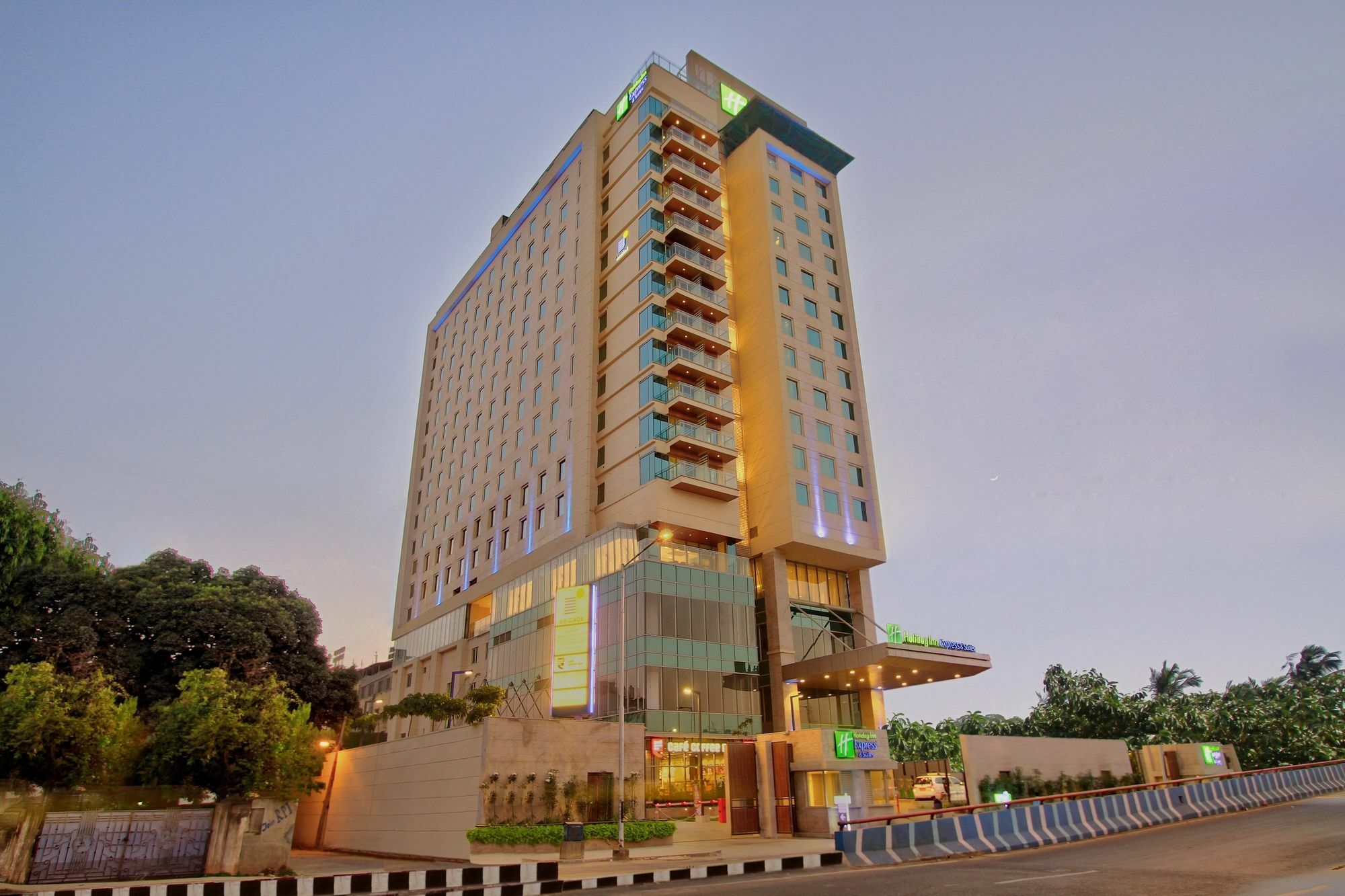 Holiday Inn Bengaluru Racecourse By Ihg Extérieur photo Holiday Inn Dhaka